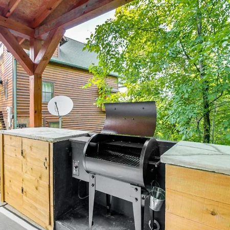 סביירוויל Fabulous Pet-Friendly, Family Cabin With Outdoor Kitchen, Hot Tub, Sauna, Fireplace, Theater Room, Arcade, Pool Table, And Fire Pit Within Minuties Of Dollywood מראה חיצוני תמונה