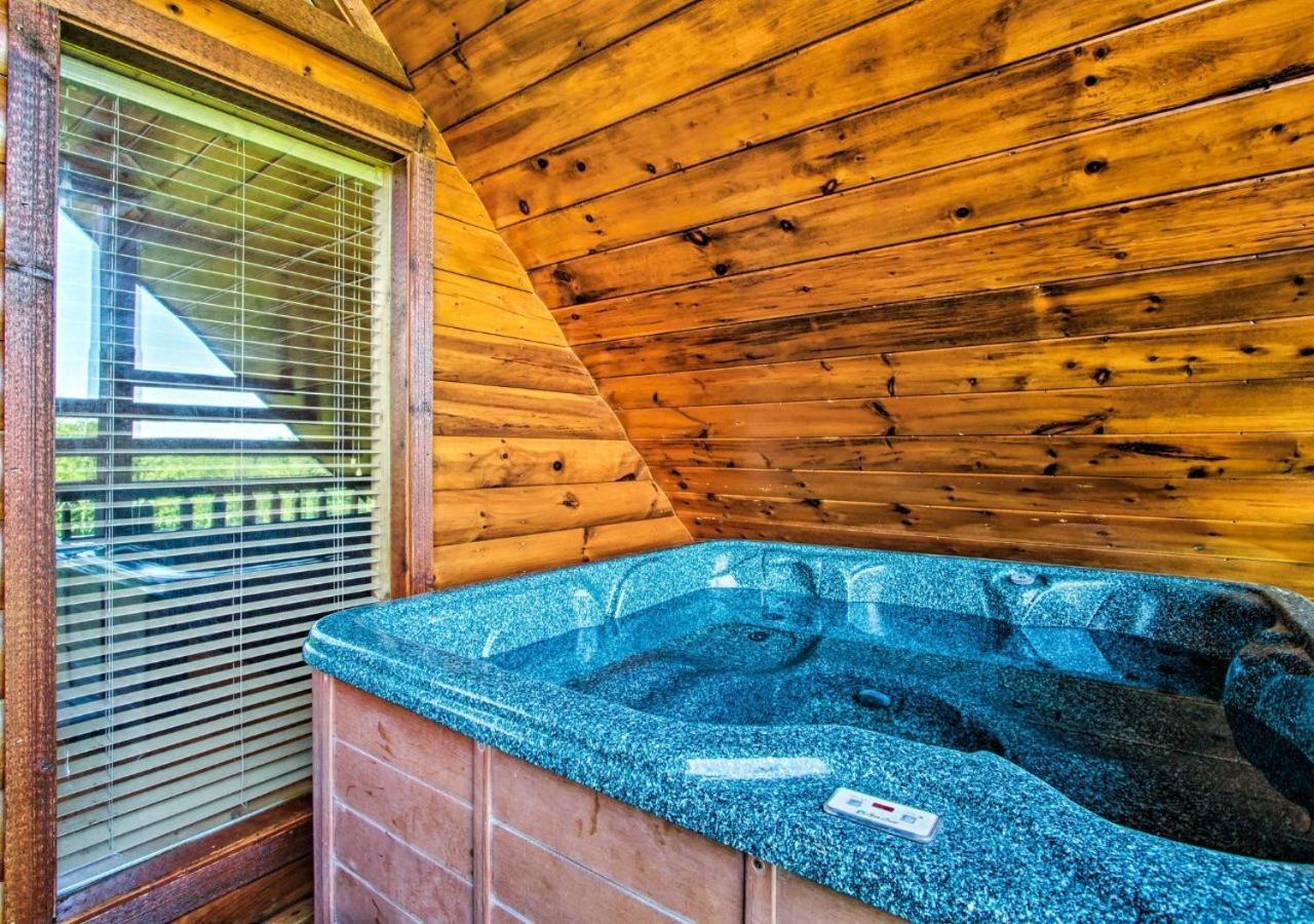 סביירוויל Fabulous Pet-Friendly, Family Cabin With Outdoor Kitchen, Hot Tub, Sauna, Fireplace, Theater Room, Arcade, Pool Table, And Fire Pit Within Minuties Of Dollywood מראה חיצוני תמונה