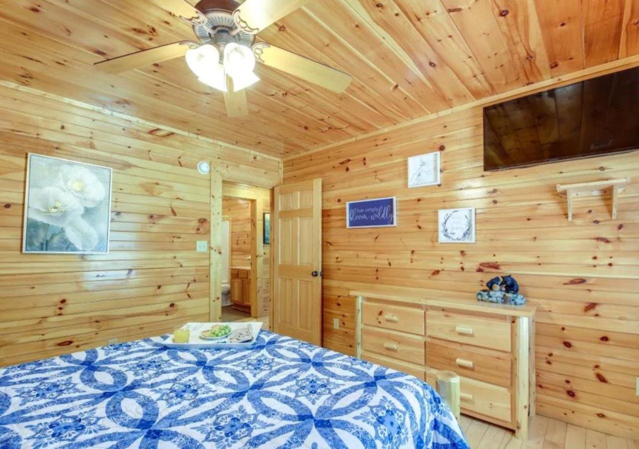 סביירוויל Fabulous Pet-Friendly, Family Cabin With Outdoor Kitchen, Hot Tub, Sauna, Fireplace, Theater Room, Arcade, Pool Table, And Fire Pit Within Minuties Of Dollywood מראה חיצוני תמונה