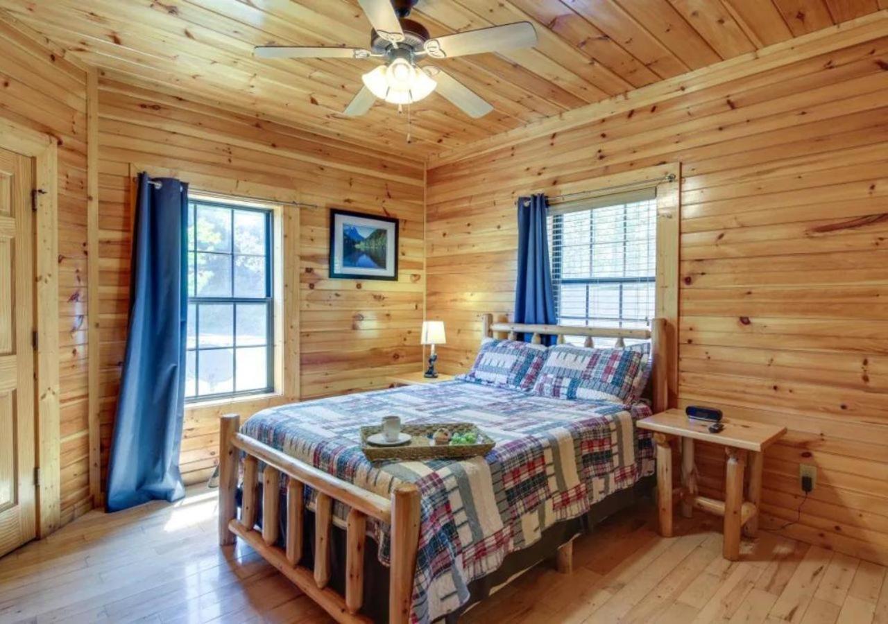 סביירוויל Fabulous Pet-Friendly, Family Cabin With Outdoor Kitchen, Hot Tub, Sauna, Fireplace, Theater Room, Arcade, Pool Table, And Fire Pit Within Minuties Of Dollywood מראה חיצוני תמונה