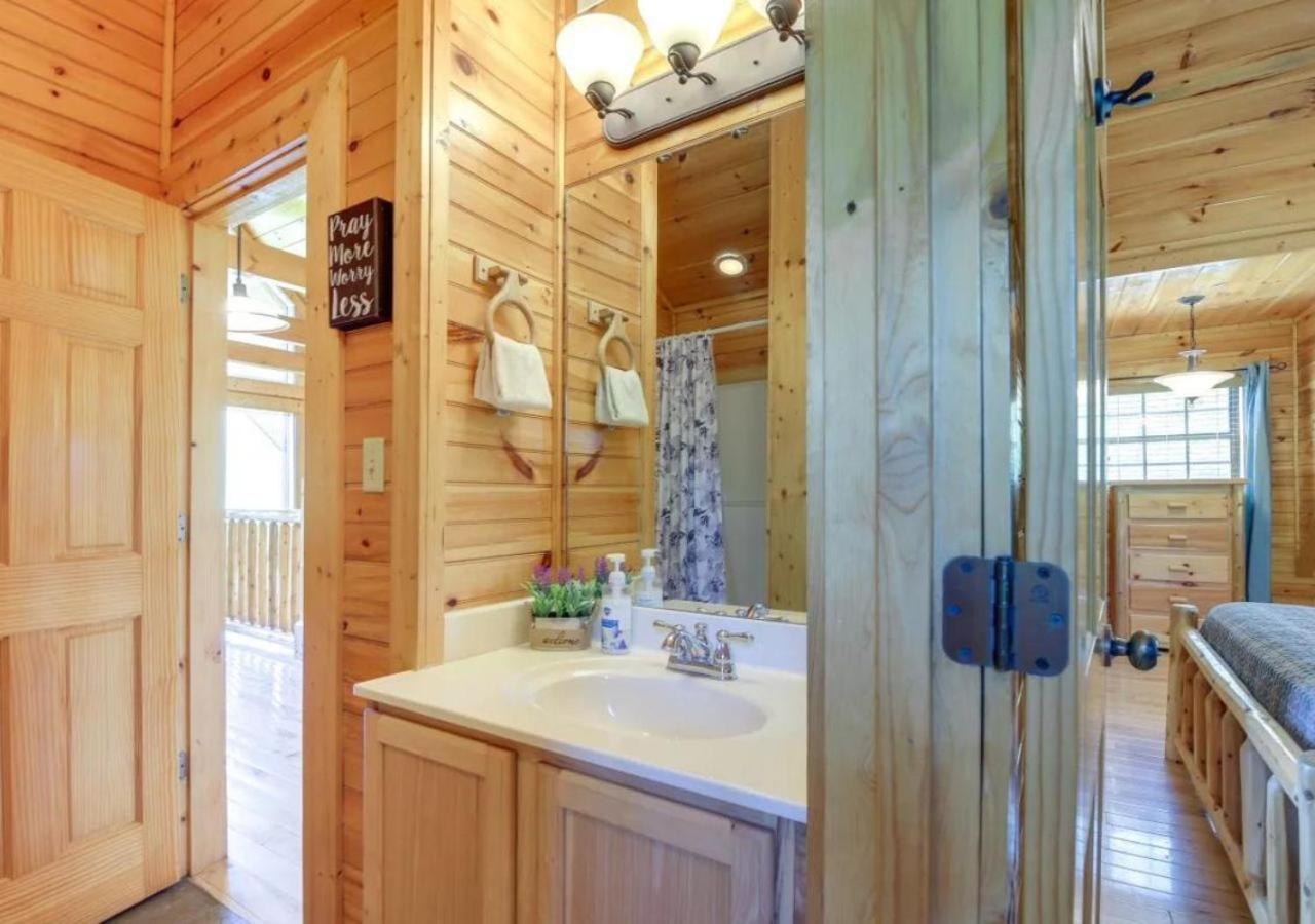 סביירוויל Fabulous Pet-Friendly, Family Cabin With Outdoor Kitchen, Hot Tub, Sauna, Fireplace, Theater Room, Arcade, Pool Table, And Fire Pit Within Minuties Of Dollywood מראה חיצוני תמונה