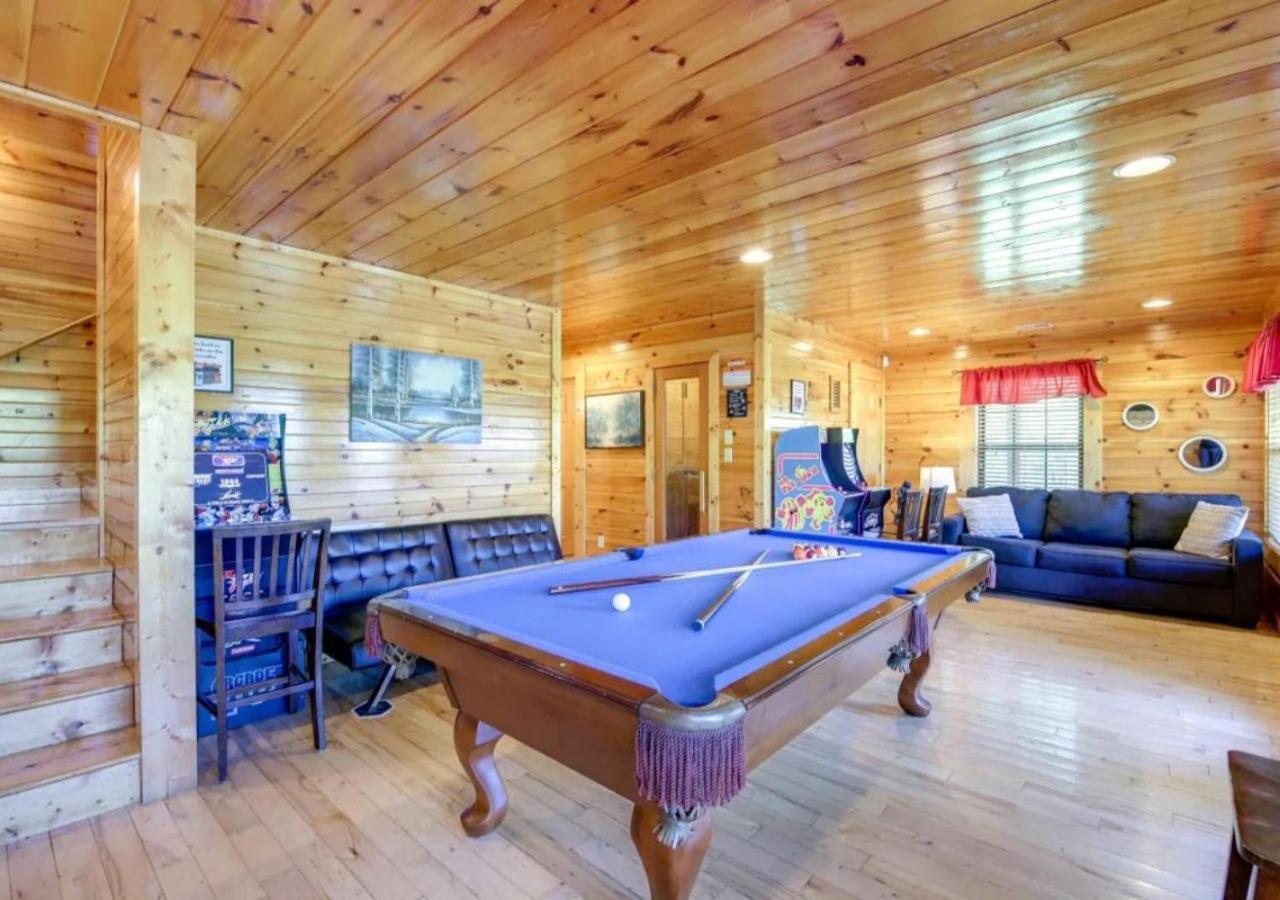 סביירוויל Fabulous Pet-Friendly, Family Cabin With Outdoor Kitchen, Hot Tub, Sauna, Fireplace, Theater Room, Arcade, Pool Table, And Fire Pit Within Minuties Of Dollywood מראה חיצוני תמונה